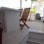 Antipodes Villa